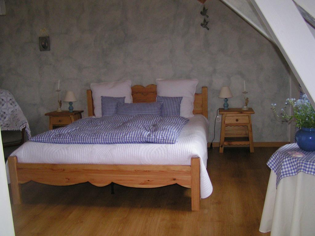 Hotel La Freneraie Paulhac  Zimmer foto